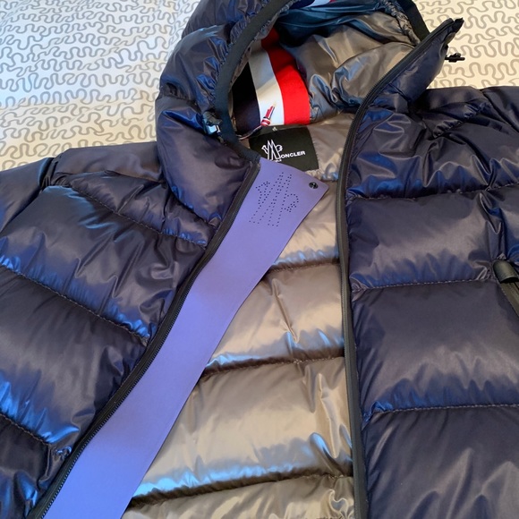 Moncler “Hintertux” Grenoble, exclusive color. - Picture 10 of 15